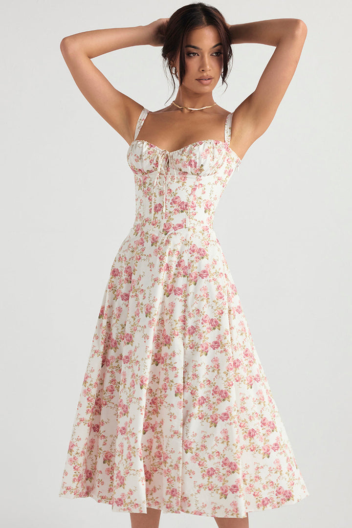 Schickes Frauenkleid mit Bustier und floralem Muster, ideal als elegantes Abendkleid oder festliches Kleid.