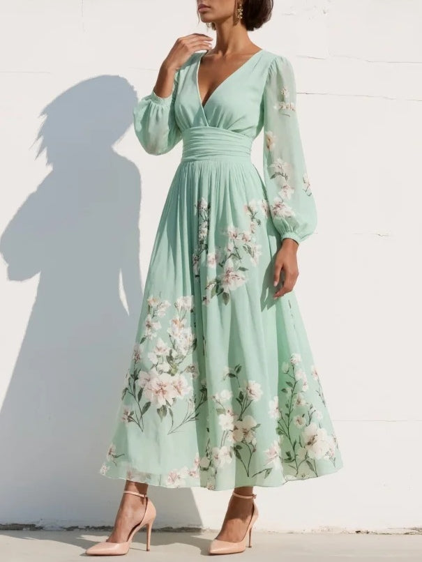 Schickes Damen Herbstkleid mit Blumen, perfekt für Hochzeitsgäste. Ein elegantes Midi-Kleid für festliche Anlässe.