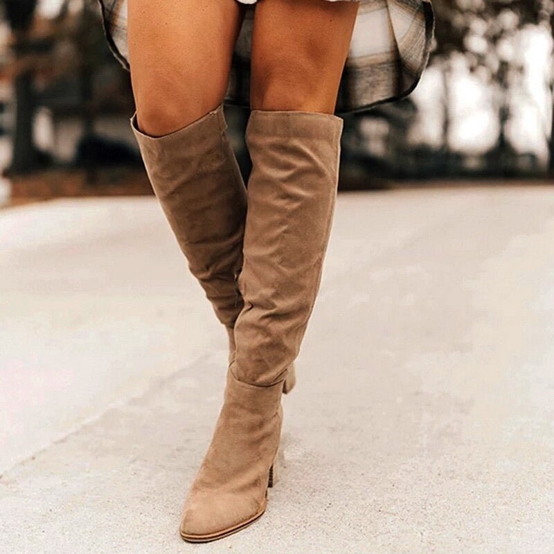 Elegante Damen Stiefeletten mit 8cm Absatz, Stretch-Material für Komfort und rutschfester Sohle.