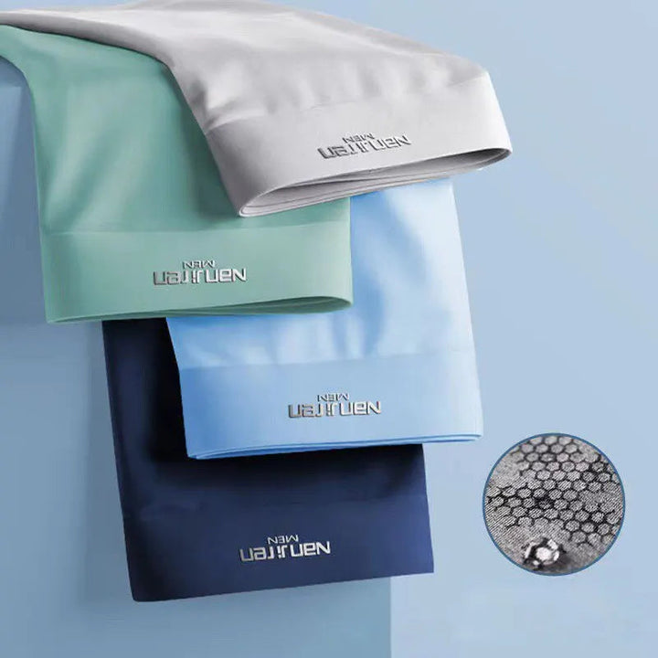 Detailaufnahme des Ice Silk Materials. Herren Boxershorts: kühlend, atmungsaktiv & weich für besten Komfort.