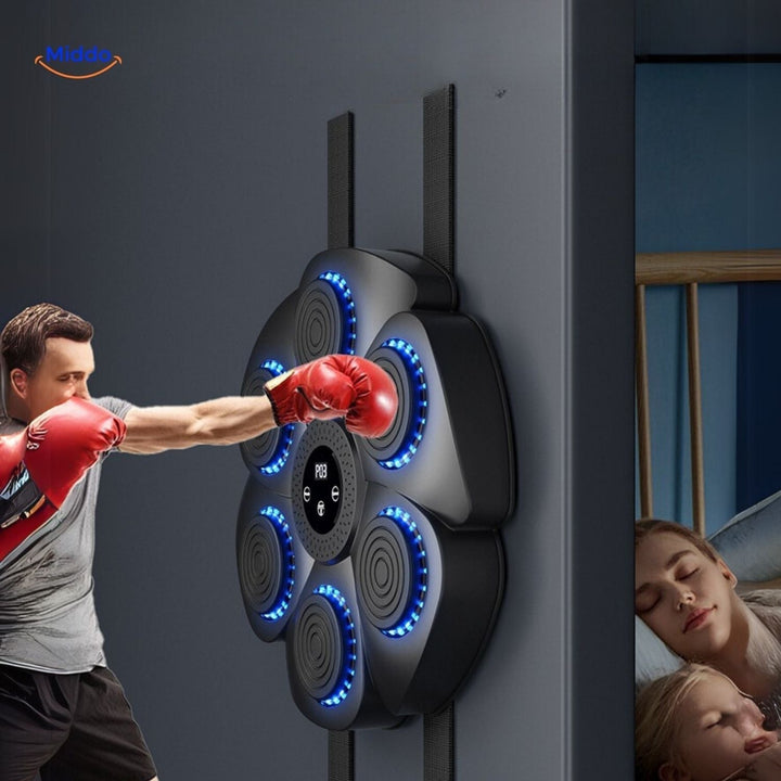 Innovatives Heim-Boxtraining mit PunchTech Smart-Boxmaschine; steigert Fitness, Reflexe und Ausdauer interaktiv.