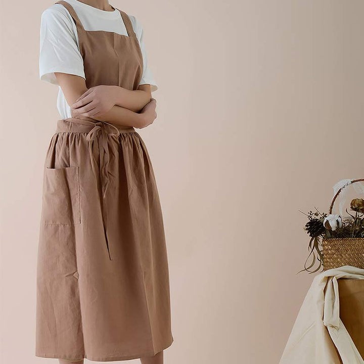 Praktische Baumwollschürze für die Küche, mit großen Taschen für Smartphone oder Werkzeug.