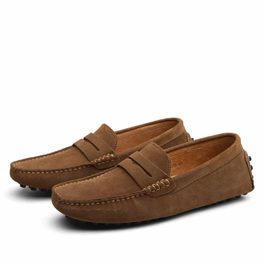 Helle beige Herren Loafers, leicht & bequem, stylische Frühlingsschuhe für entspannte Looks.