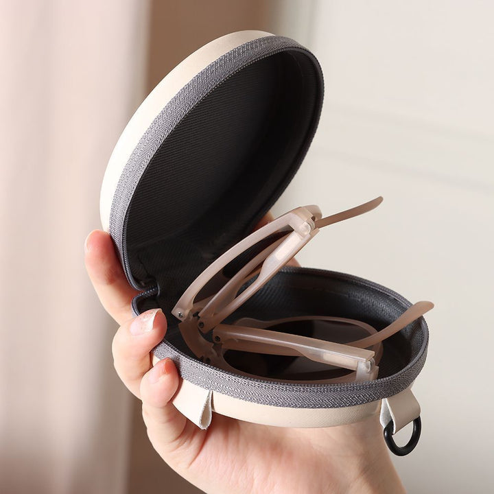 Leicht faltbare Unisex Retro-Sonnenbrille. Perfekt für die Tasche, UV400 Schutz, stilvolles Sommer-Accessoire.