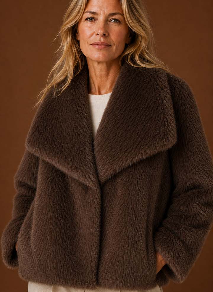 Langer, taillierter Damen-Wintermantel, elegant & warm, für anspruchsvolle Damenmode.