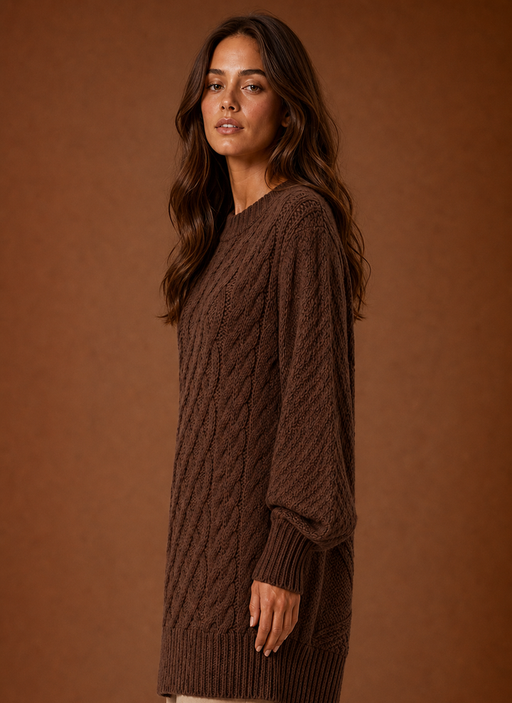 Lässiges Damen Strickkleid Zopfmuster, Oversized, Rundhals, vielseitig kombinierbar.