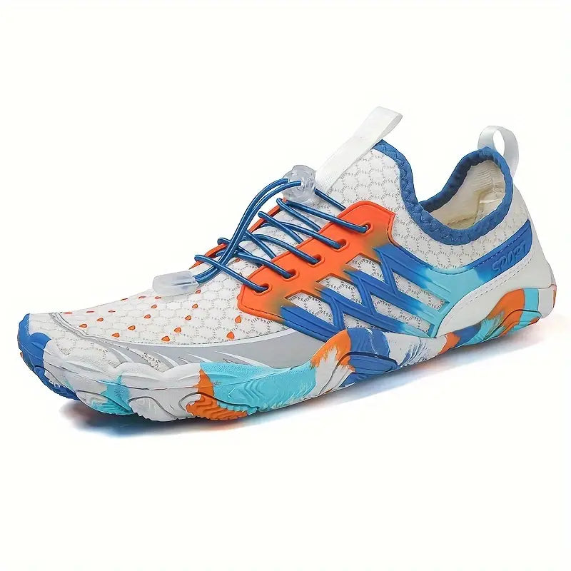 Detailaufnahme bunter Damen-Wasserschuhe. Atmungsaktives Material, ideal für Aqua-Sport & Sommer.