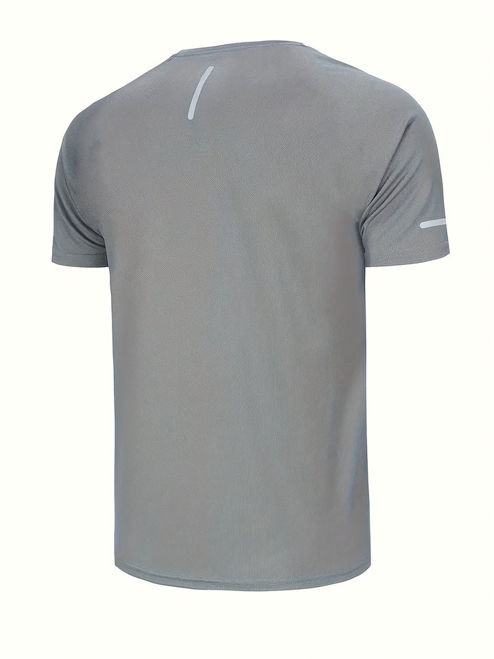 Komfortables Herren Trainingsshirt, feuchtigkeitsableitend für Gym & Freizeit.