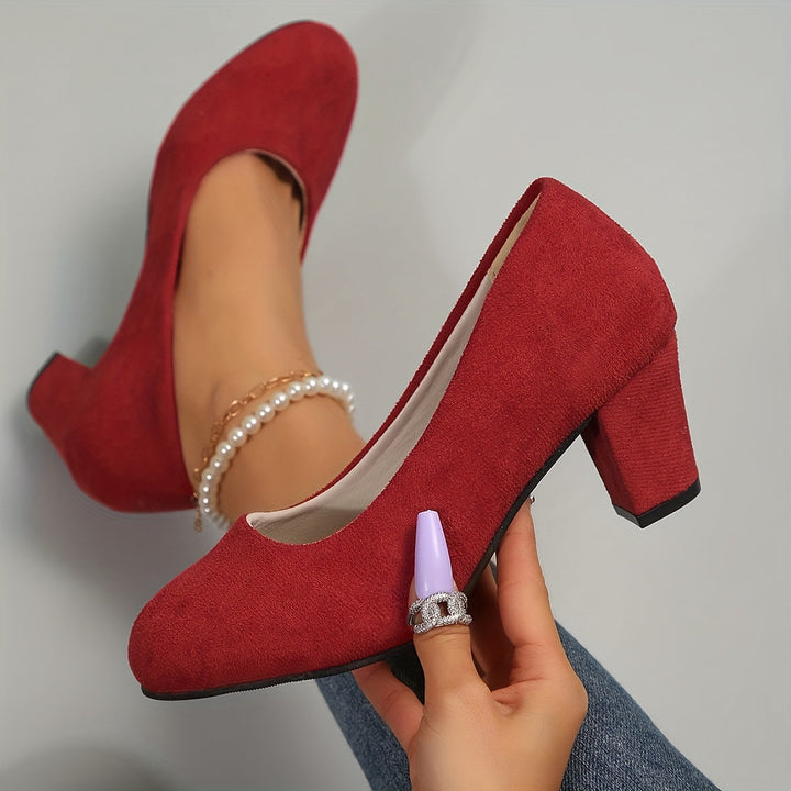 Komfortable Damen Pumps in Weite H mit 5cm Absatz, ideal für lange Tage. Klassische Damenschuhe.