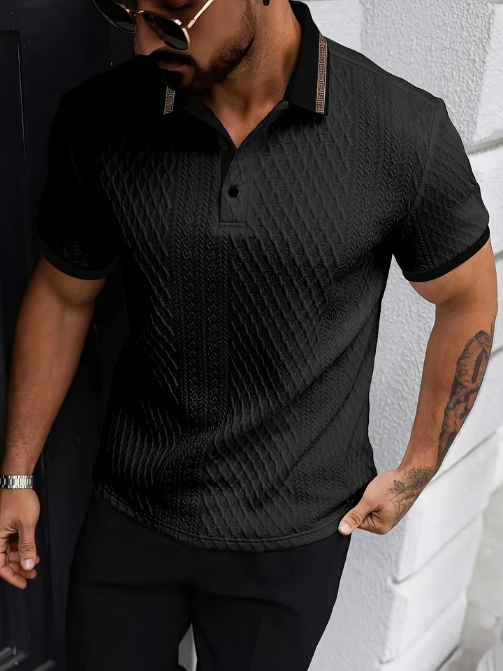 Modisches Herren Poloshirt mit Farbblock-Design & Jacquard-Kragen, ideal für den Sommer.
