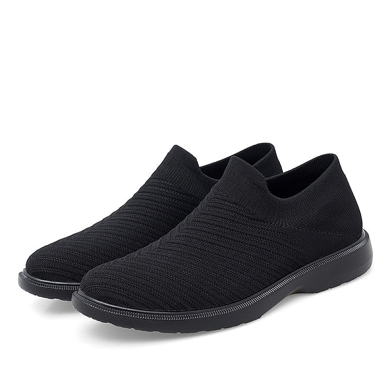 Schwarze Herren Sneaker, leicht & atmungsaktiv. Ideale Sommer- und Freizeitschuhe mit flacher Sohle für Männer.