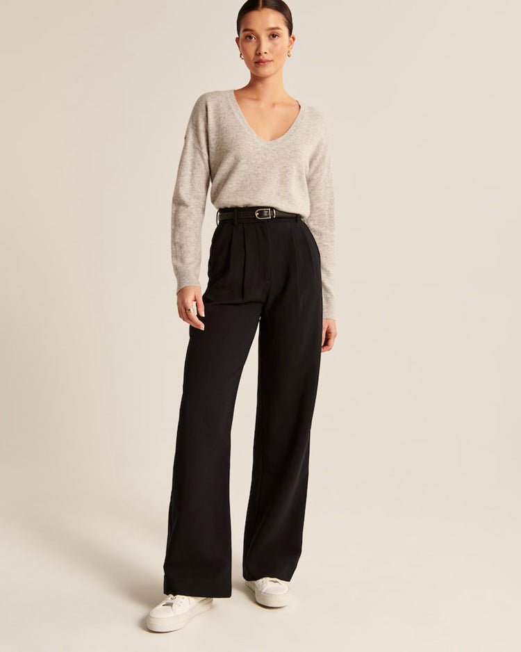 Elegante schwarze Damen Hose mit hohem Bund und weitem Bein, ideal für Business & Alltag. Komfortabel und stilvoll.