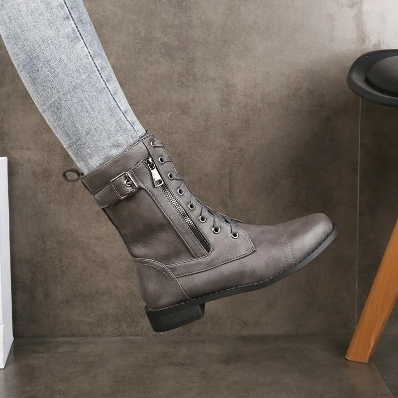 Stilvolle Damen-Komfortstiefel, orthopädisch, mit robustem Design und Reißverschluss für Herbst- und Wintertage.