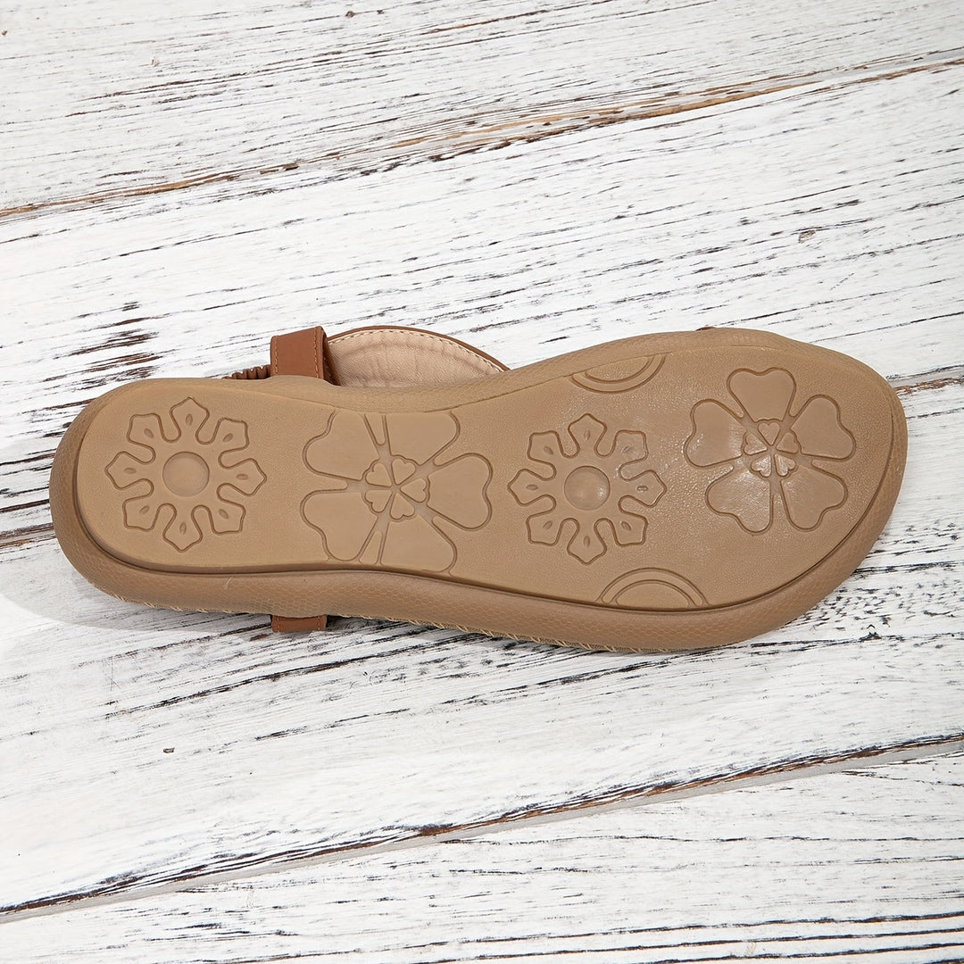 Sommerliche Komfort-Sandalen für Damen mit orthopädischer Unterstützung.
