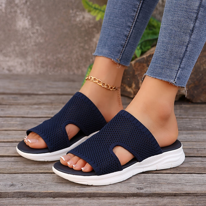 Komfortable, sportliche Slip-On Damensandalen. Perfekte atmungsaktive Freizeitschuhe für Alltag & Urlaub.