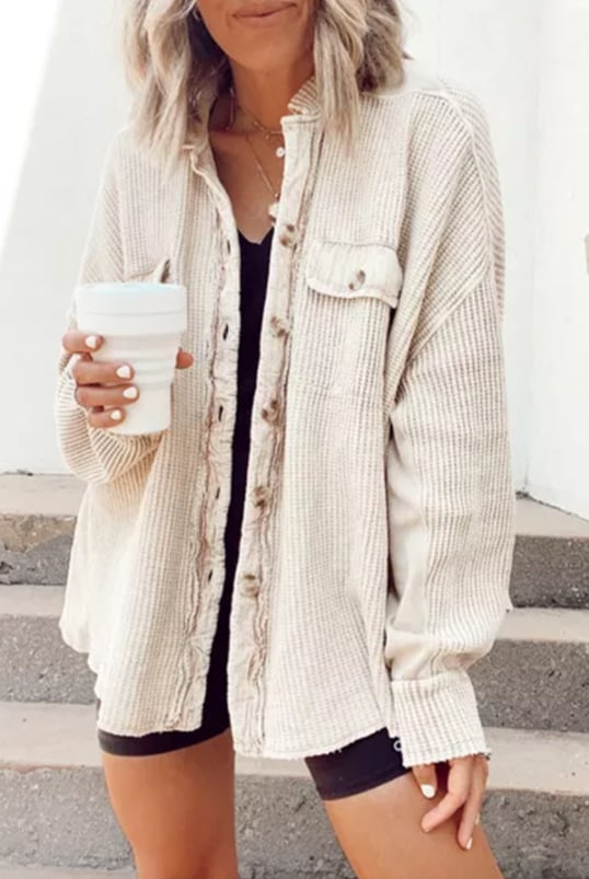 Damen Hemdenjacke, stilvoll & trendig, ideal für Herbst und Winter.