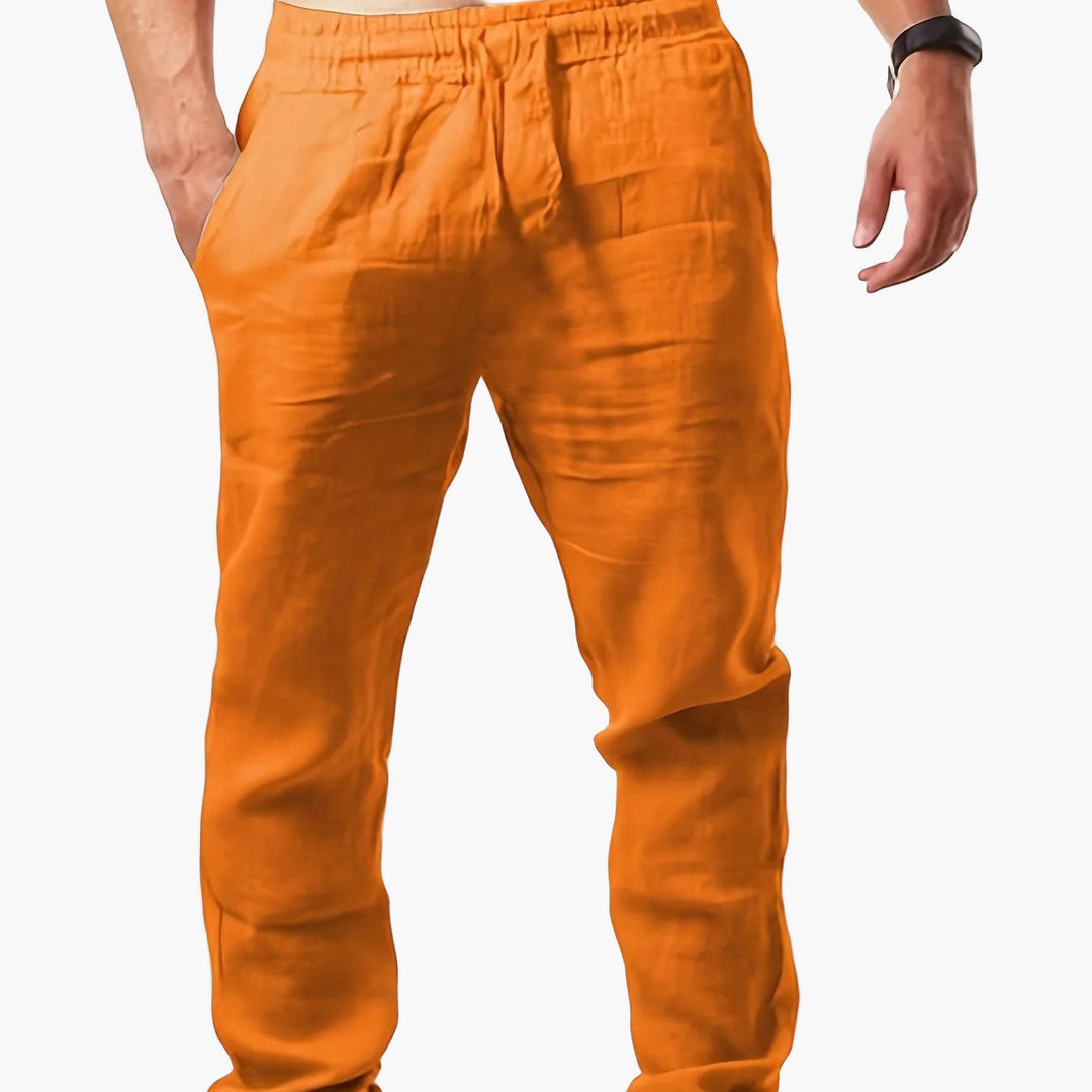 Atmungsaktive Herren Sommerhose Kordelzug, weiß, loose-fit und bequem.