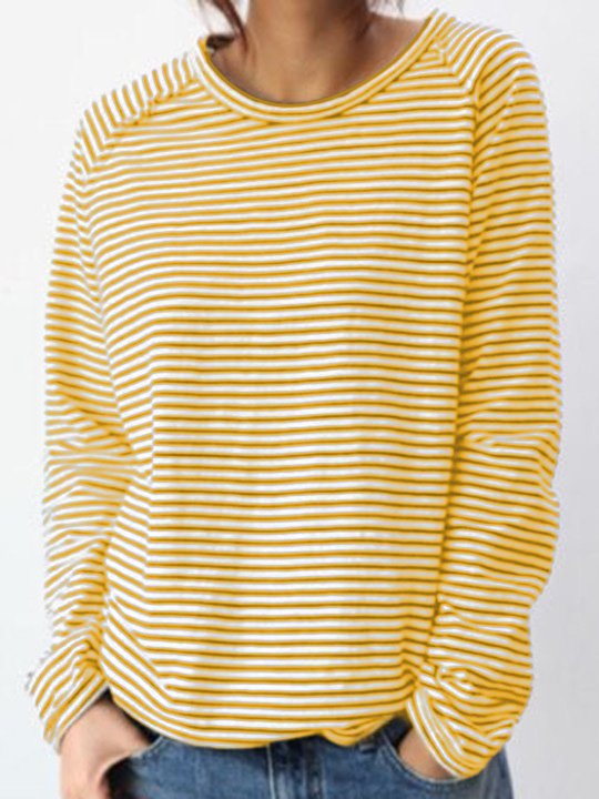 Bequemes Damen Langarm-Top, gestreift, loose fit Passform, perfekt für entspannte Alltagsmomente.