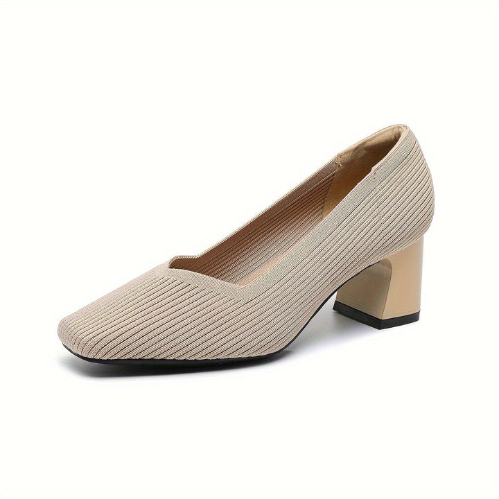 Eleganter Damen Pumps mit Blockabsatz & Stretch-Material, ideal für Business & Alltag.
