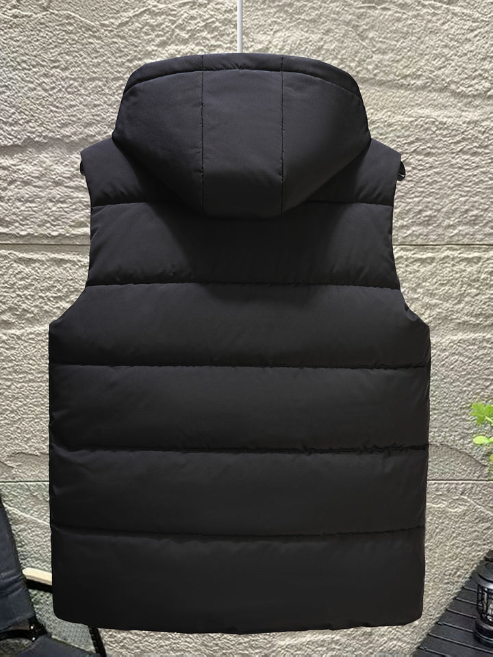 Warme Herren Steppweste mit Kapuze, ärmellos, ideal für Lagenlooks.