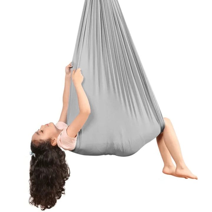 Entspannende Hängeschaukel aus robustem Textilgewebe für drinnen & draußen, ideal zum Relaxen und Wohlfühlen.