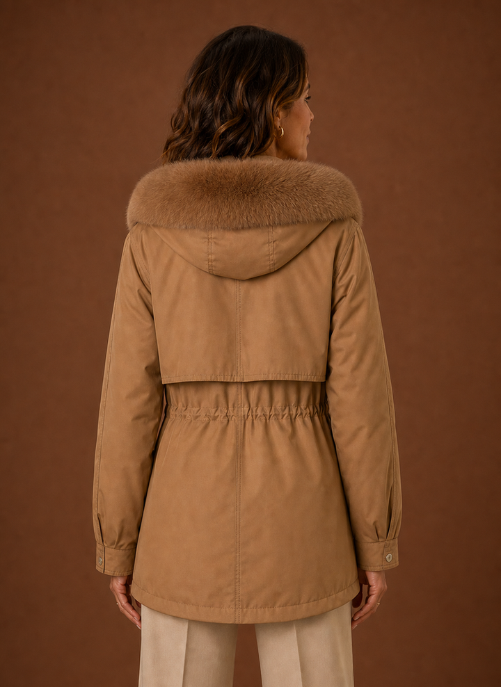 Casual Damen Parka für den Alltag, mit weicher Kunstfellkapuze. Bequeme & warme Winterjacke.