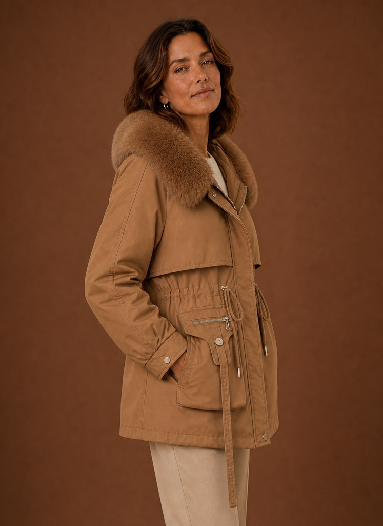 Damen Kapuzenjacke: Parka mit luxuriöser Kunstfellkapuze. Stilvolle & warme Winterbekleidung.