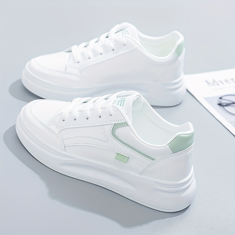 Stilvolle Damen Alltagsschuhe. Modische Sneaker für Damen, die Komfort und Design schätzen. Perfekte Passform.