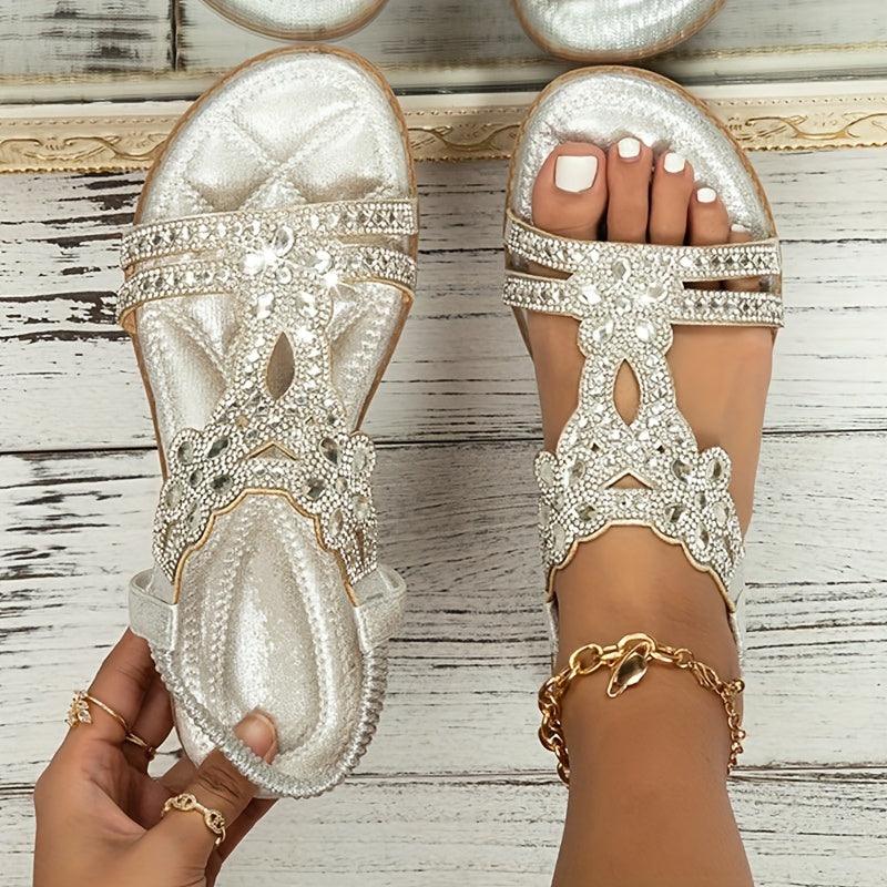 Nahaufnahme: Die bequeme Fußgewölbestütze dieser Damen Sommersandalen für extra Halt und Komfort.