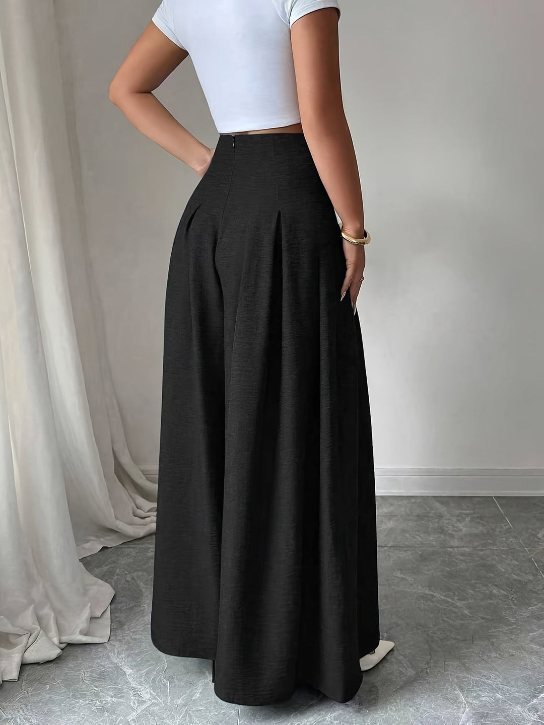 Bequeme Freizeithose Damen, High-Waist & weitbeinig, elegant für den Alltag.