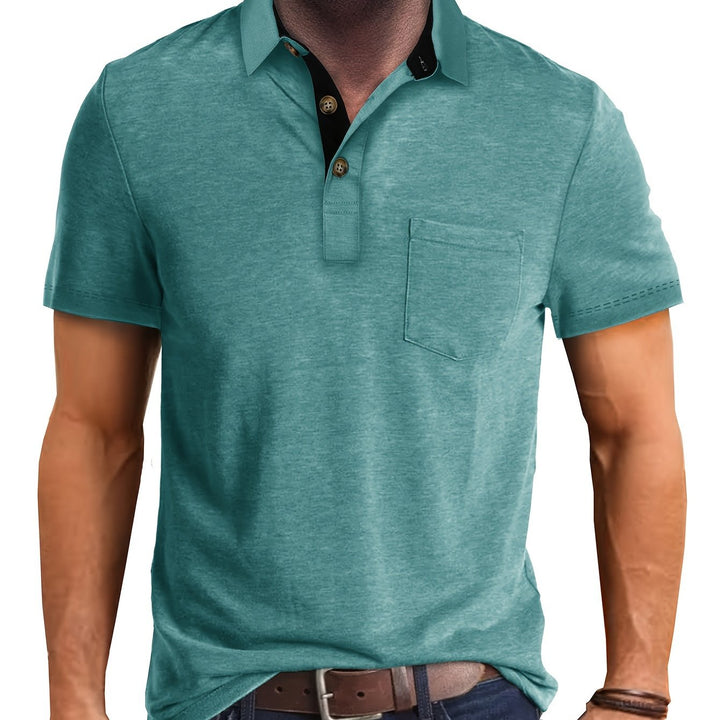 Komfortables Herren Poloshirt. Kurzarm, mit Brusttasche und Kontrastkragen. Für einen modernen, lässigen Look.