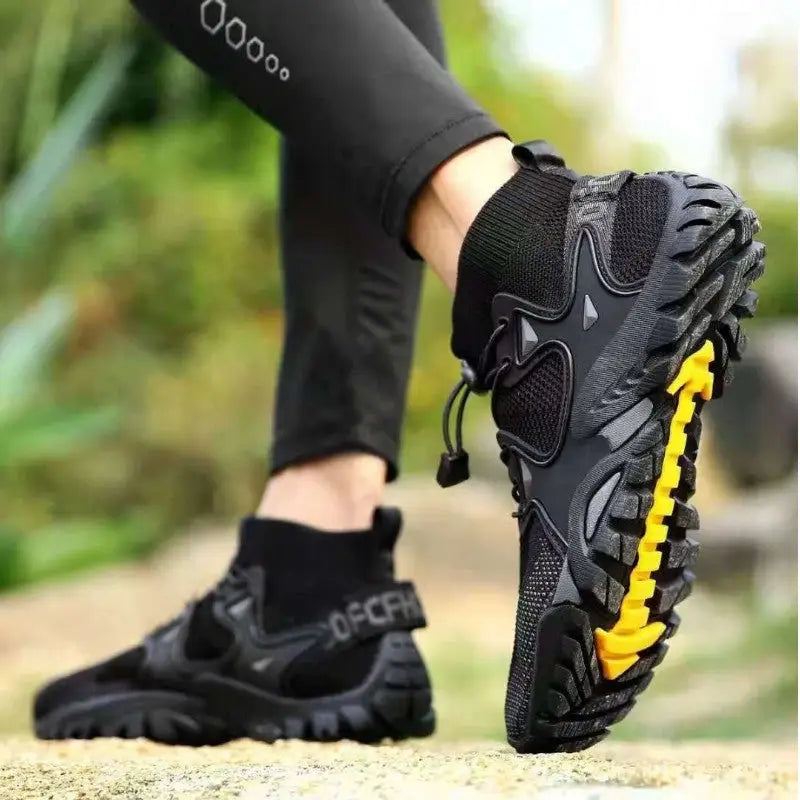 Grüne unisex Komfort-Wanderschuhe, Profilsohle für sicheren Halt im Gelände, orthopädisch.