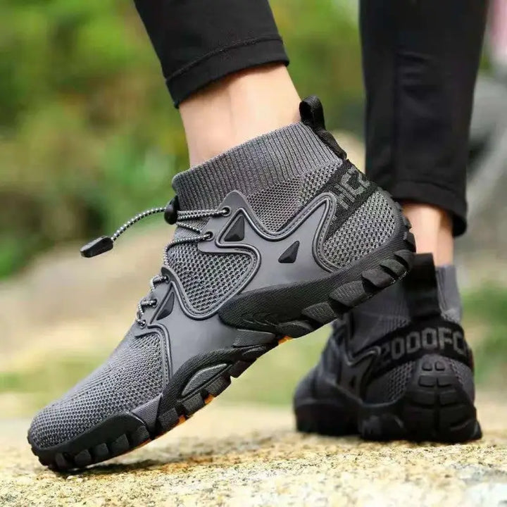 Unisex Komfort-Wanderschuhe mit Profilsohle, orthopädisch und atmungsaktiv für lange Wanderungen.