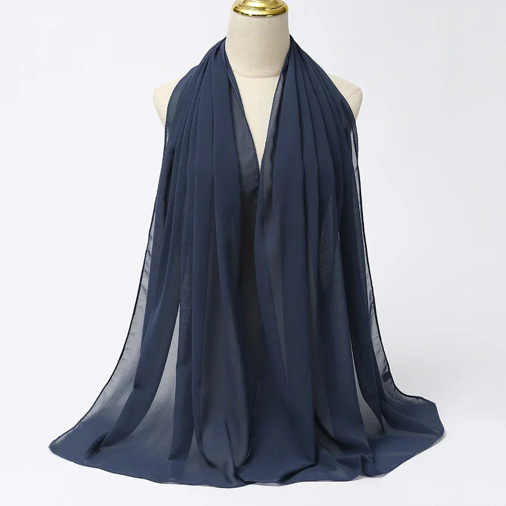 Vielseitiger Damen Chiffon Hijab Schal Leilani. Ein leichtes, modisches Accessoire für jeden Stil.