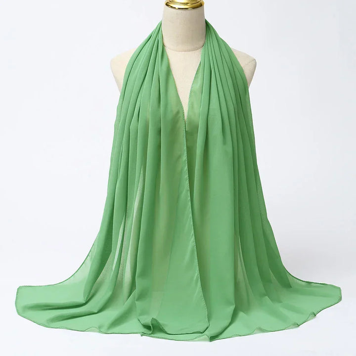 Leichter Damen Hijab Schal Leilani in elegantem Chiffon. Ein stilvolles und bequemes Mode-Accessoire.