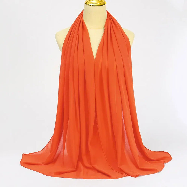 Moderner Damen Chiffon Hijab Leilani. Dieser leichte Schal ist ein vielseitiges und farbenfrohes Geschenk.