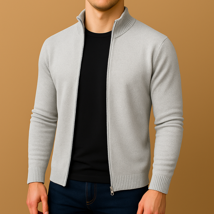 Stylischer Herren Feinstrick Cardigan Slim Fit in Hellgrau. Bequemer & eleganter Pullover für Männer.