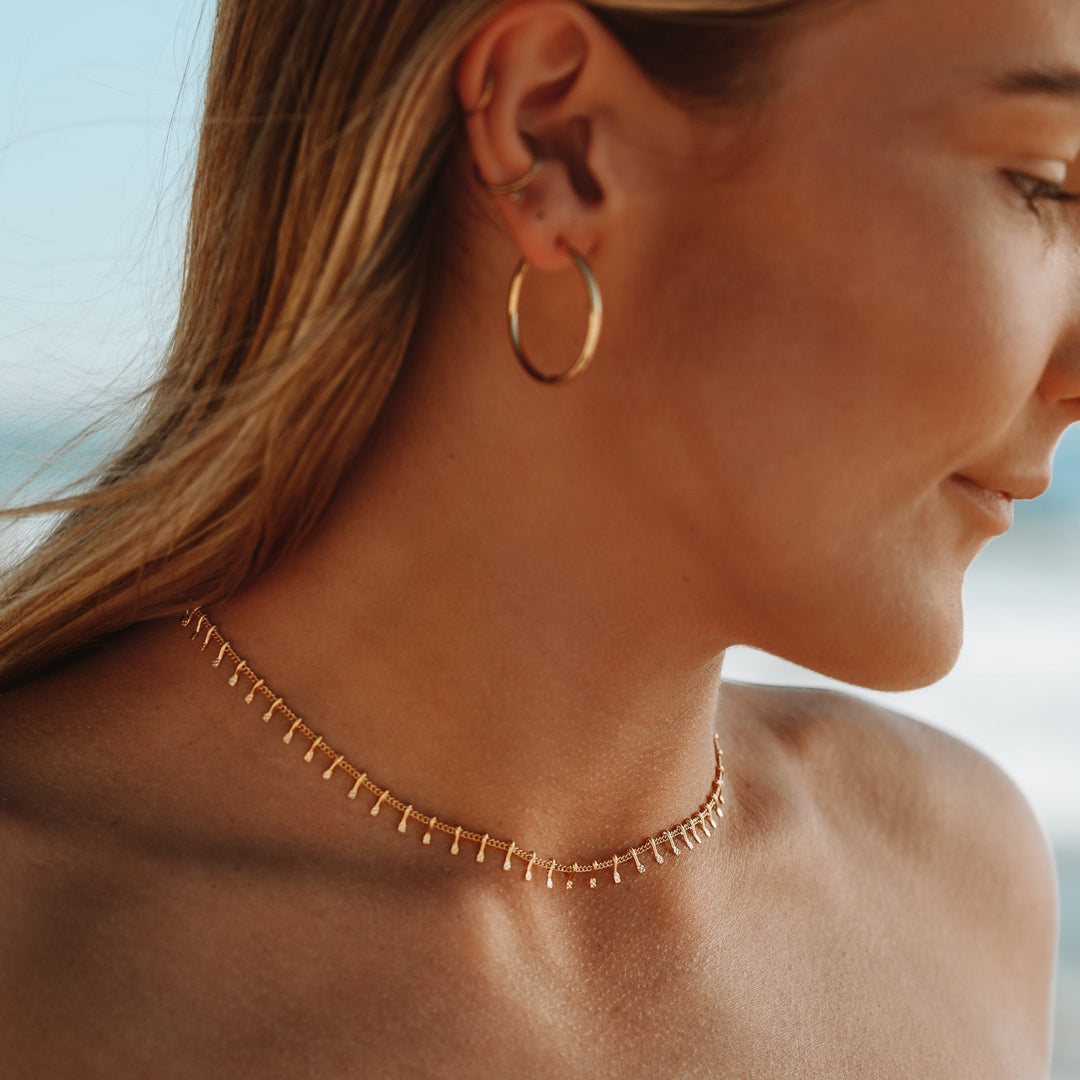 Schicke Edelstahl Damenhalskette, verstellbarer Choker in Silber, perfekt als Schichtkette mit weiterem Schmuck.