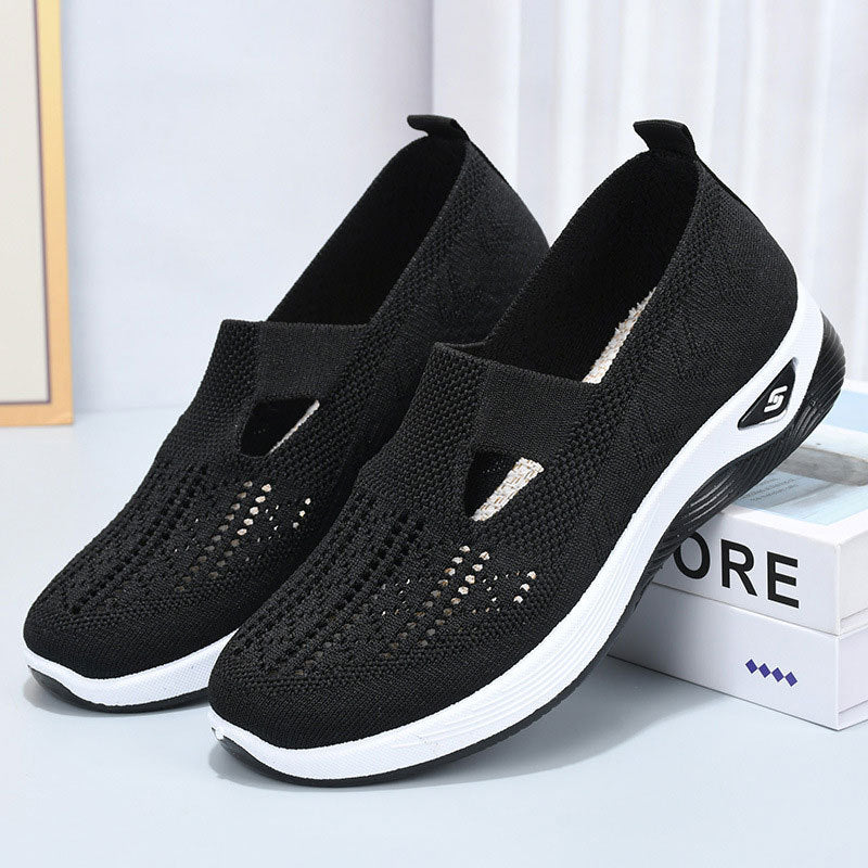 Bequeme Slip-On Damen Sneaker mit weiter Passform, orthopädisch, atmungsaktiv & dämpfend.