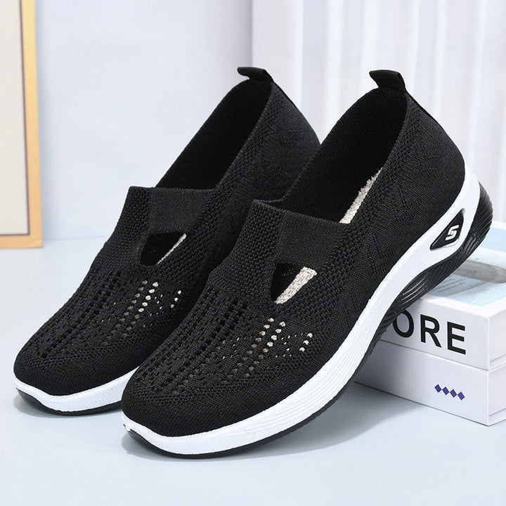 Bequeme Slip-On Damen Sneaker mit weiter Passform, orthopädisch, atmungsaktiv & dämpfend.