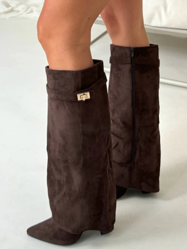 Warme Damen Winterstiefel, kniehoch und bequem. Schützen Sie Ihre Füße stilvoll vor Kälte.
