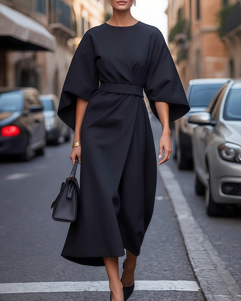 Vielseitiges Kaftan-Midikleid für Damen mit weiten Ärmeln & Gürtel, ideal für Herbstmode, elegant und bequem.