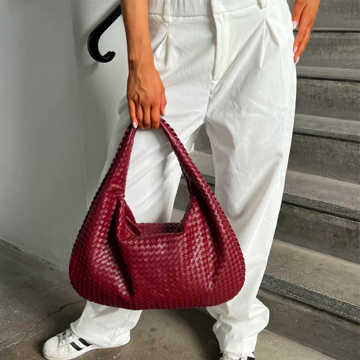 Elegante Handtasche für Frauen, strukturierte Oberfläche, ideal für Büro oder Freizeit.