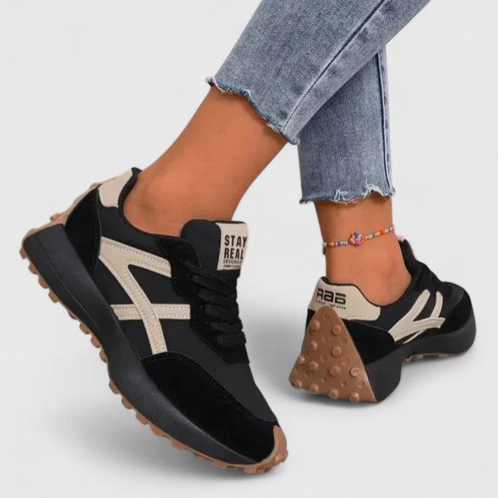 Gepolsterte Damen Ergonomie-Schuhe. Komfortable, rutschfeste Bequemschuhe für entspannte Tage.