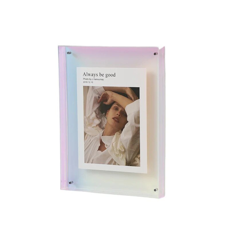 Moderner Acryl Fotorahmen, transparent & farbig, stilvolle Wanddeko.