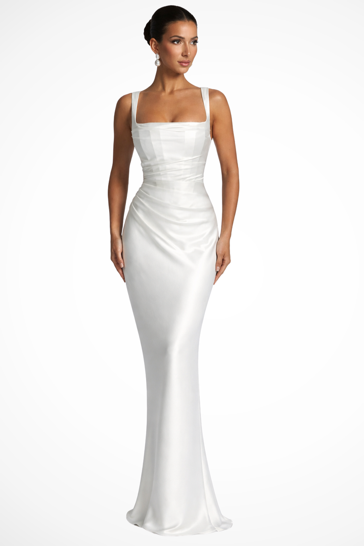 Stilvolles ärmelloses Maxikleid mit Square Neck, perfekt für formelle Anlässe, wie Hochzeiten oder Galas.