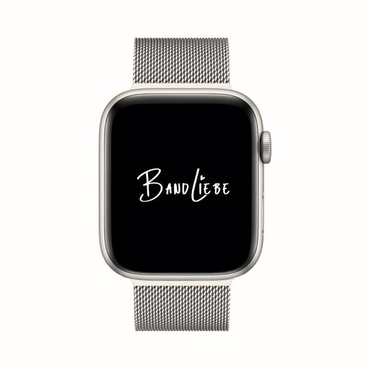 Silbernes Milanaise Apple Watch Armband aus Edelstahl mit Magnetverschluss, unisex.
