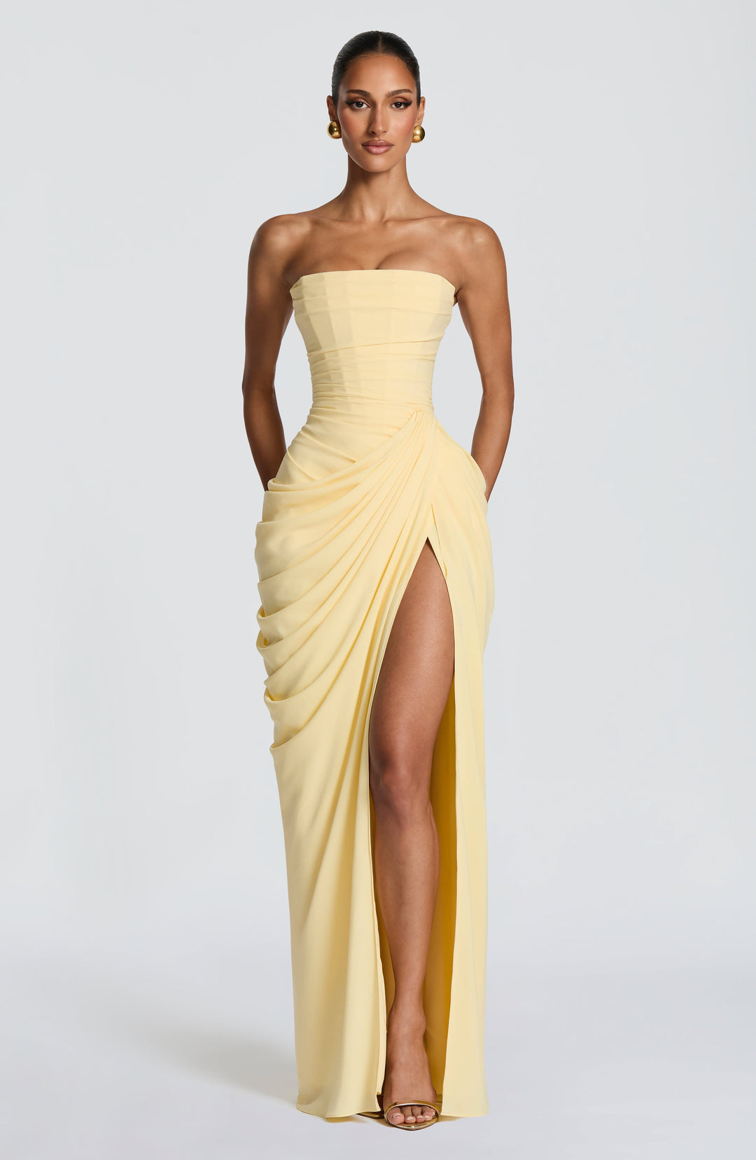 Elegantes trägerloses Maxikleid für Damen, figurbetontes Korsettkleid mit Schnürung, ideal für Abend.