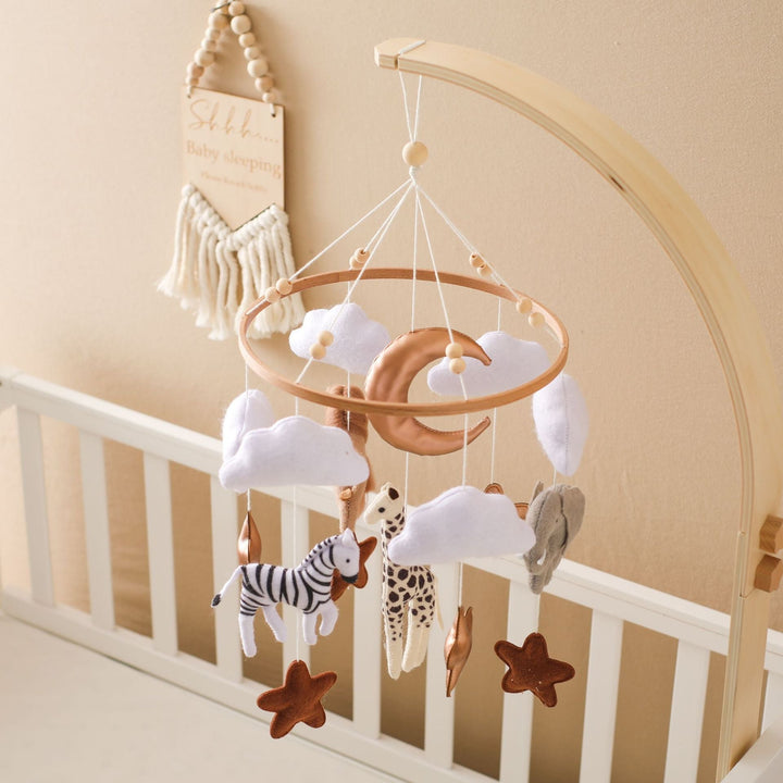 Originelles Filz-Mobile, Safari-Anhänger als Geschenkidee & süße Kinderzimmer-Deko für Babys.