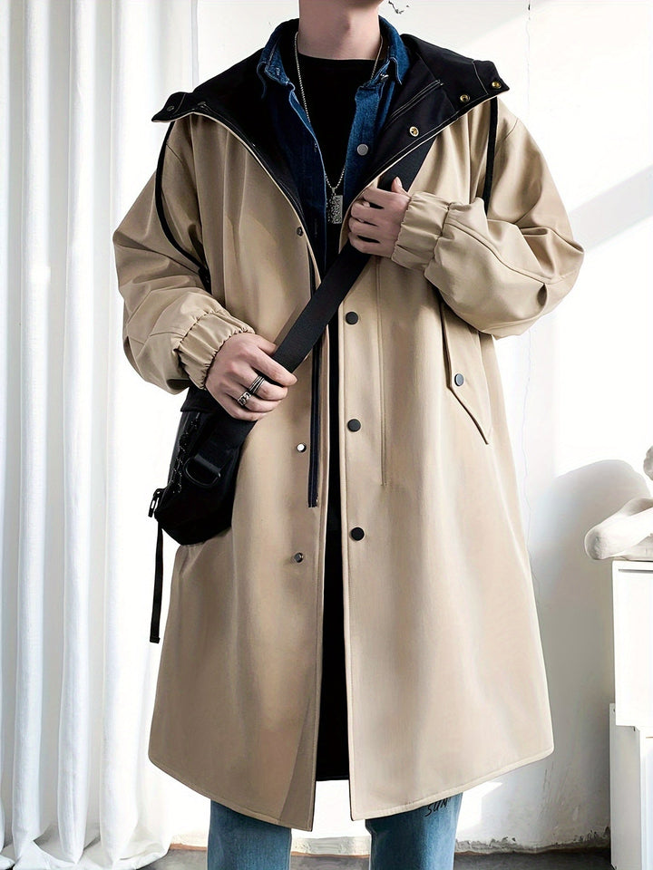 Langer schwarzer Kapuzenmantel für Herren, elegante Oberbekleidung für urbane Freizeit & Winter.